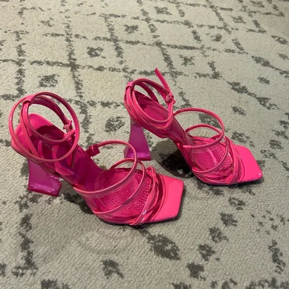 Call it Spring Laula Heel - Picture 6 of 7